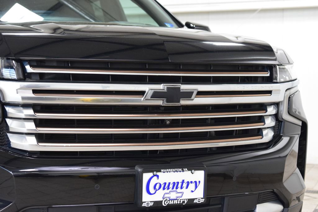 Used 2022 Chevrolet Tahoe High Country AWD/4WD image 11