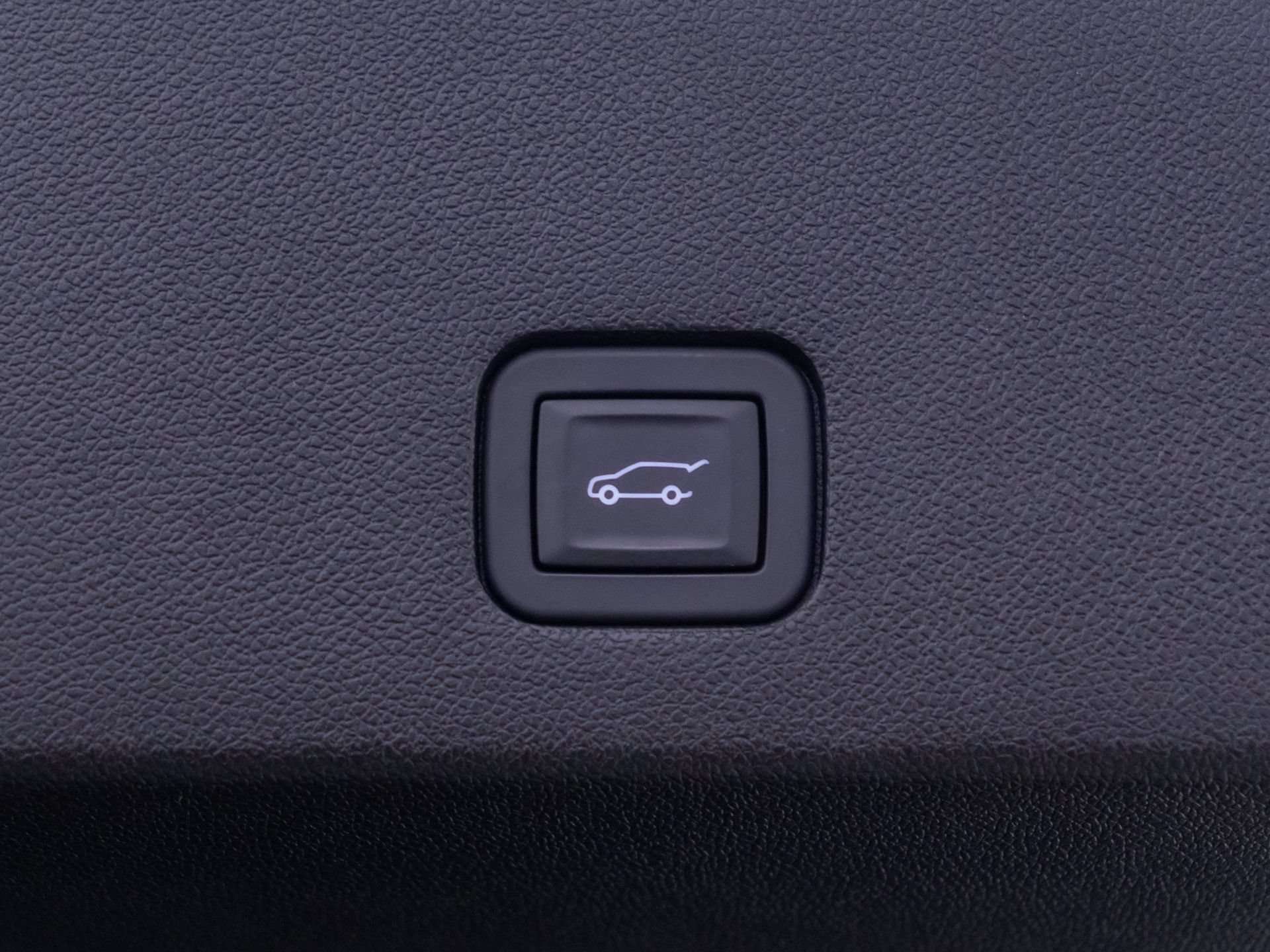 Used 2024 Cadillac XT6 Luxury w/ LPO, Floor Liner Package AWD/4WD image 36