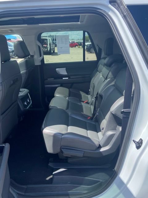 Used 2025 Ford Expedition Max Active AWD/4WD image 6