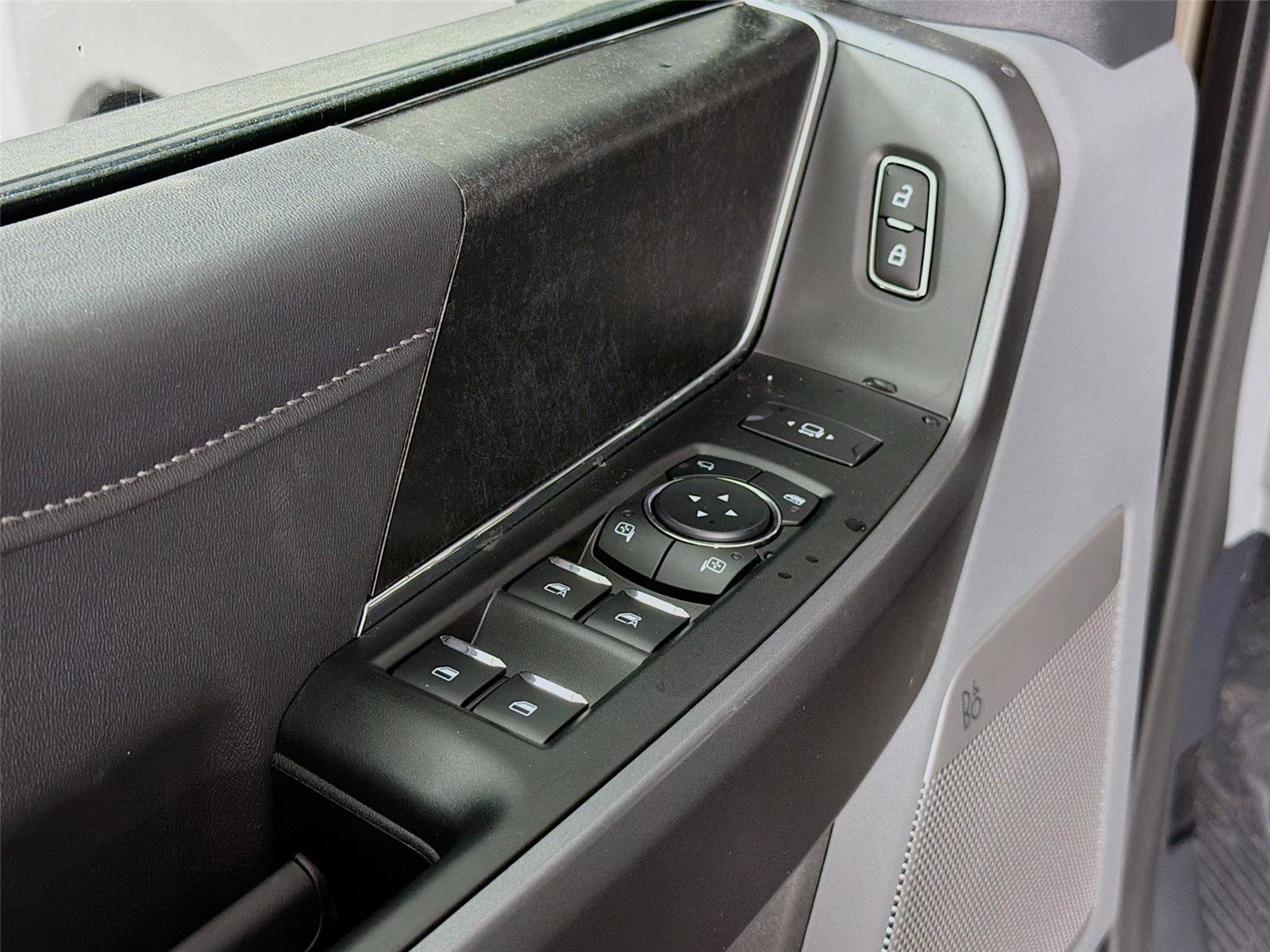 New 2026 Ford F350 XLT w/ XLT Premium Package image 19
