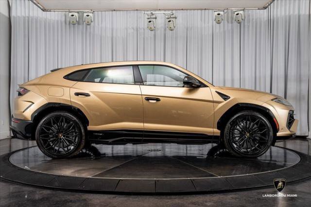 Used 2025 Lamborghini Urus SE AWD/4WD image 18