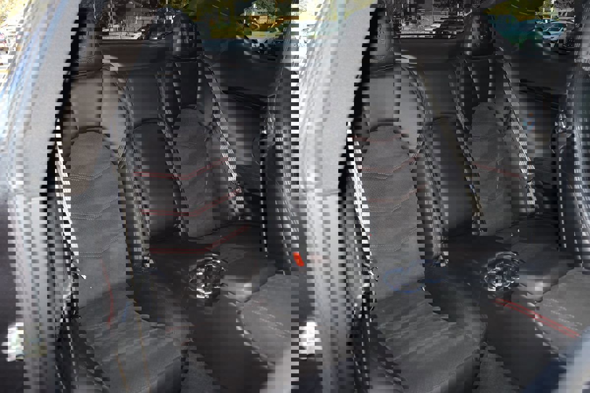 Used 2017 Maserati GranTurismo Sport image 31