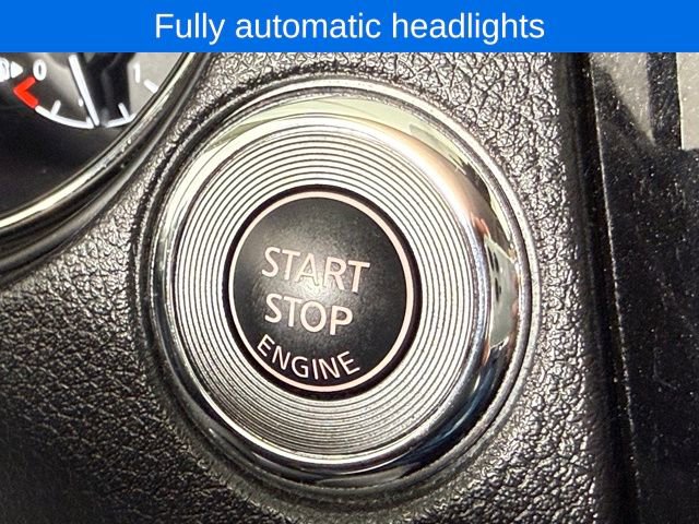 Used 2020 Nissan Rogue Sport SV image 21