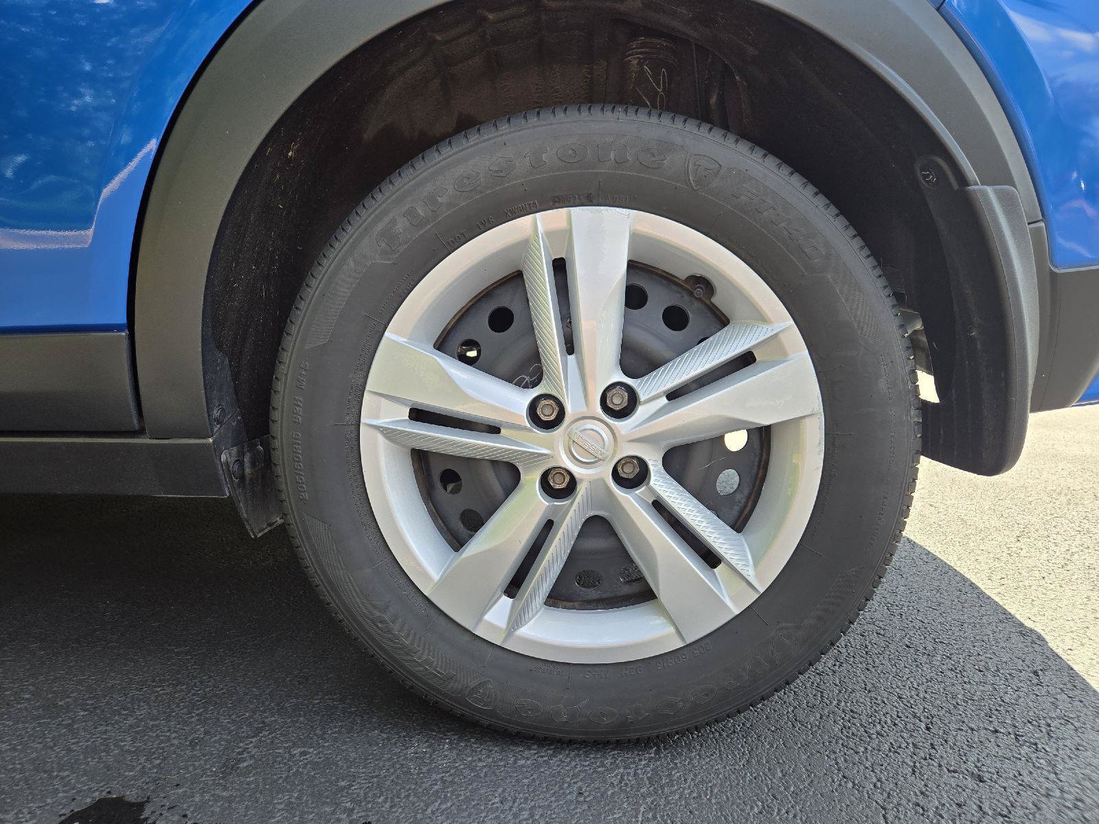 Used 2025 Nissan Kicks Play S FWD image 10