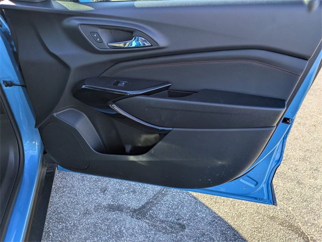 New 2025 Chevrolet Trax RS w/ Driver Confidence Package image 33