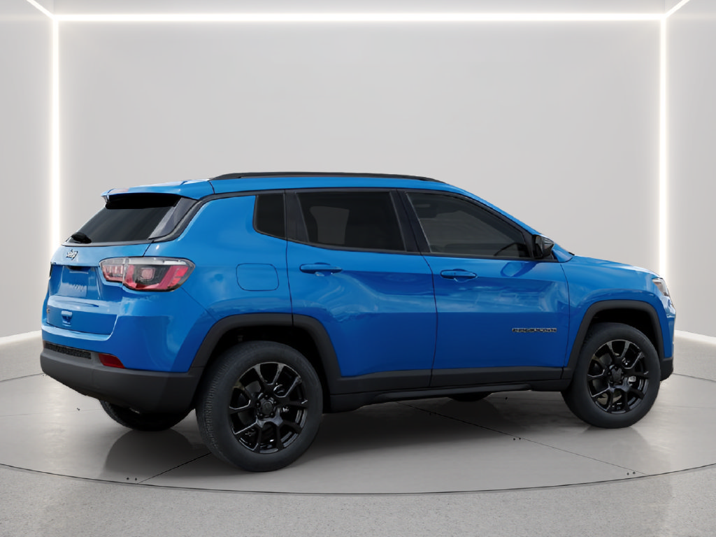 New 2026 Jeep Compass Latitude AWD/4WD image 5