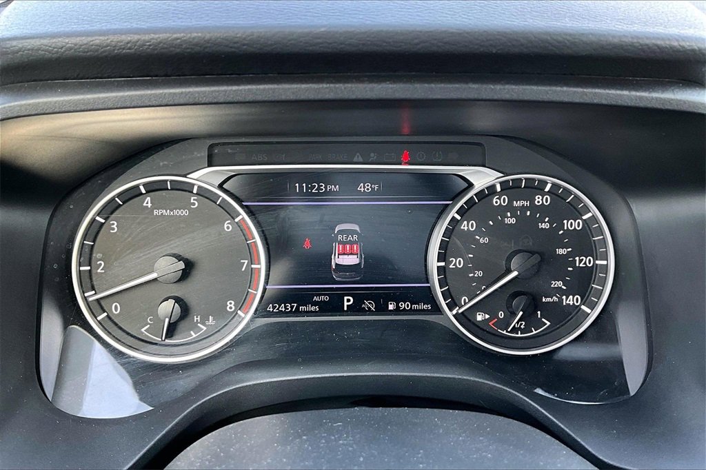 Used 2025 Nissan Rogue SV image 18