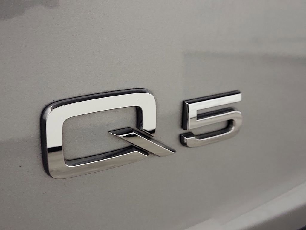 Used 2022 Audi Q5 2.0T Premium Plus w/ Premium Plus Package AWD/4WD image 15