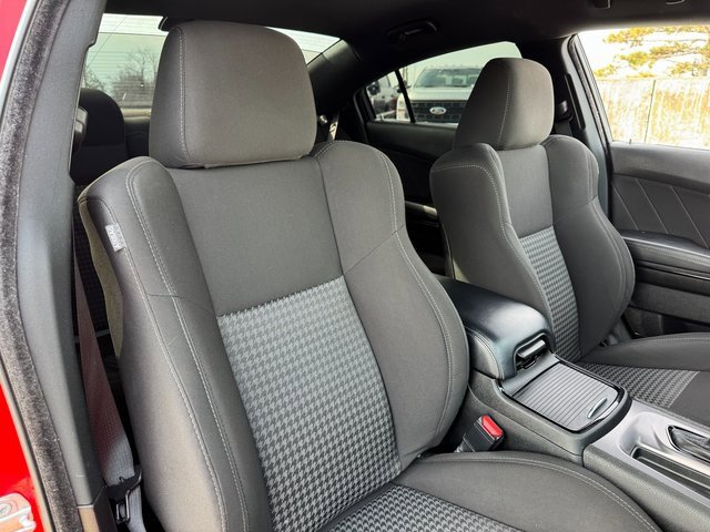 Used 2022 Dodge Charger R/T w/ Blacktop Package image 19