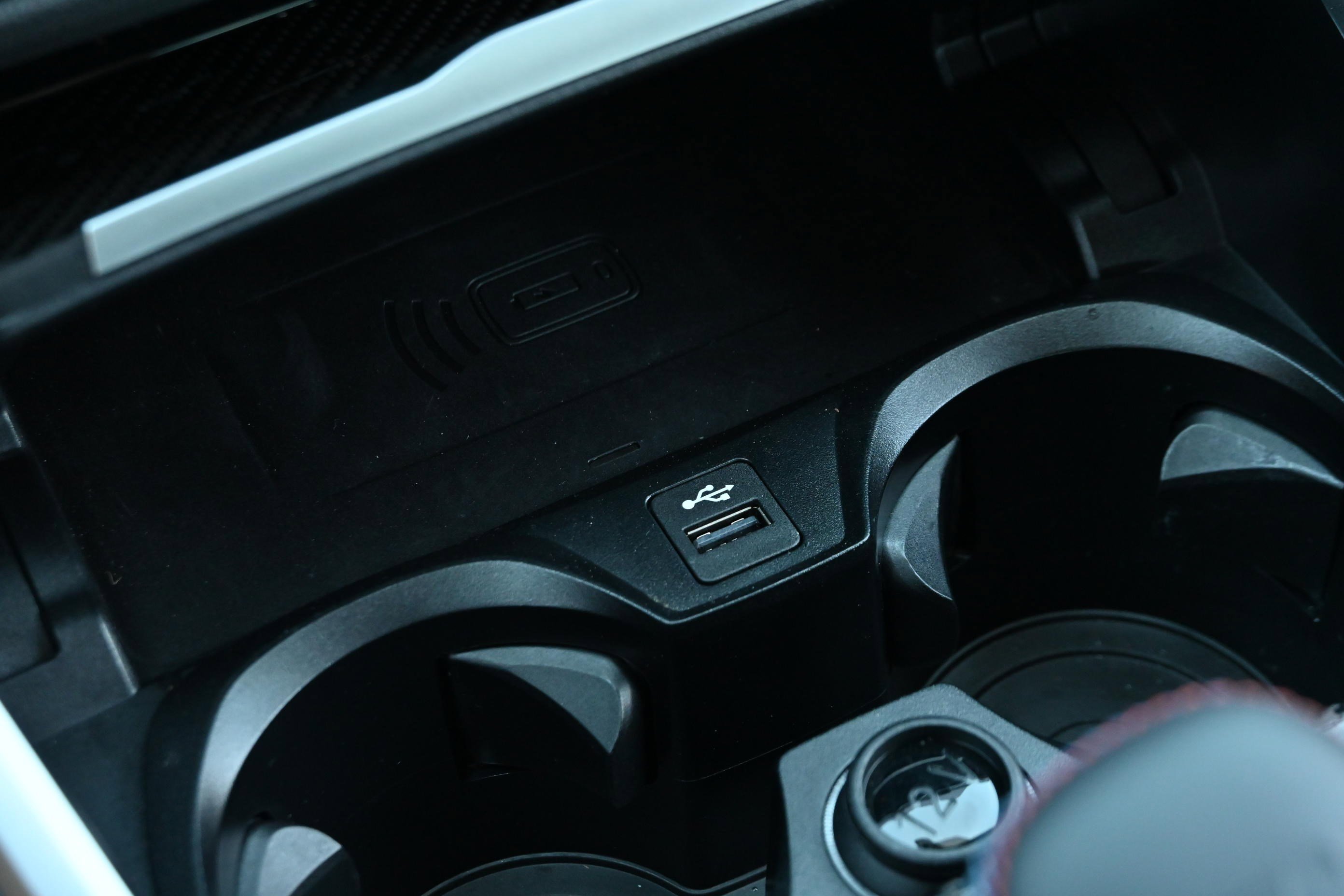 Used 2024 BMW M4 Competition w/ Executive Package image 25