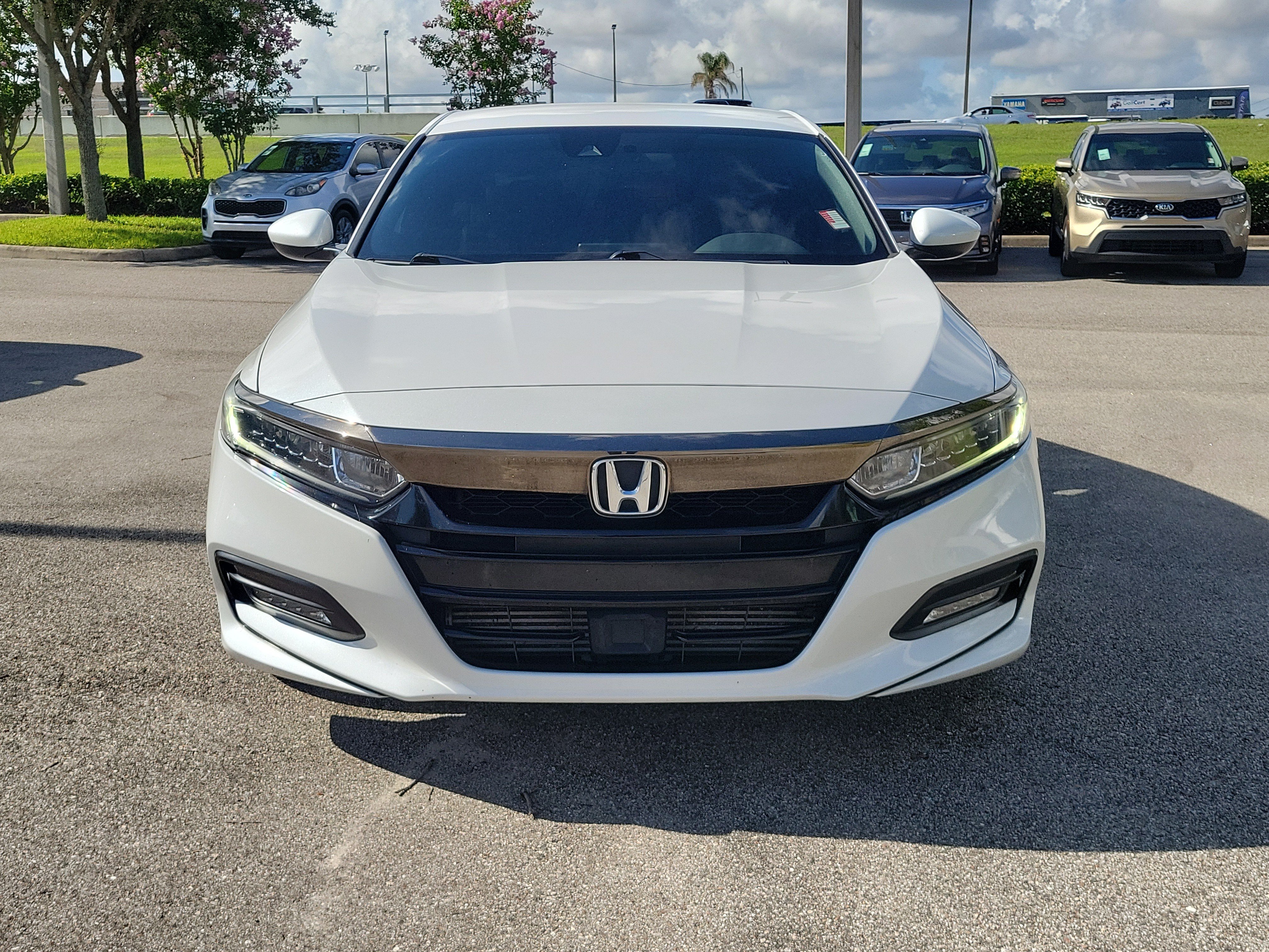 Used 2020 Honda Accord Sport image 2