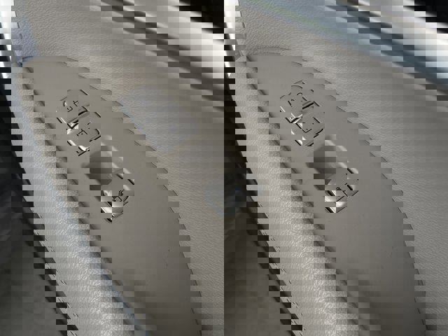 Used 2023 Genesis G70 2.0T image 21