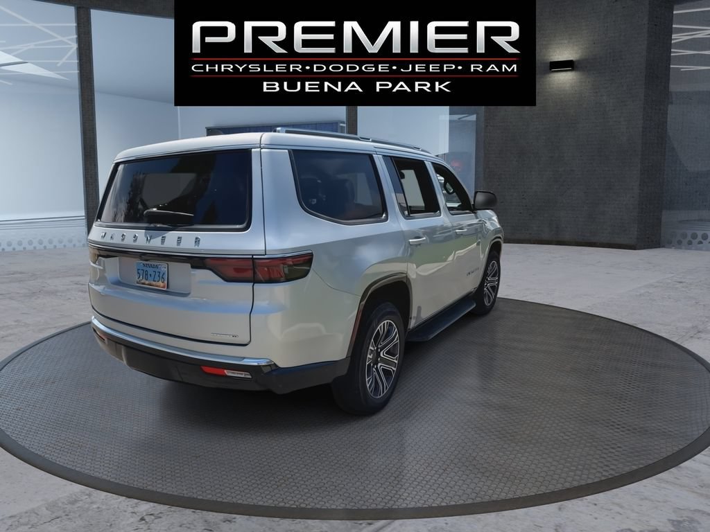 Certified 2024 Jeep Wagoneer Series II w/ Flexible Seating Group RWD image 7