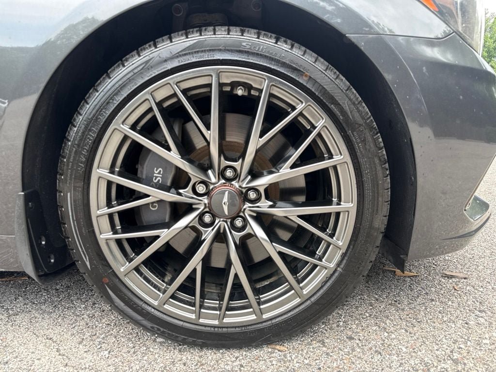 Used 2019 Genesis G80 3.3T Sport RWD image 11