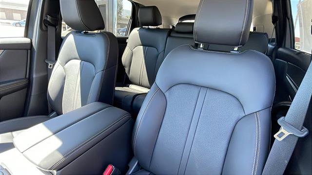New 2025 MAZDA CX-90 Plug-In Hybrid w/Premium Sport image 15