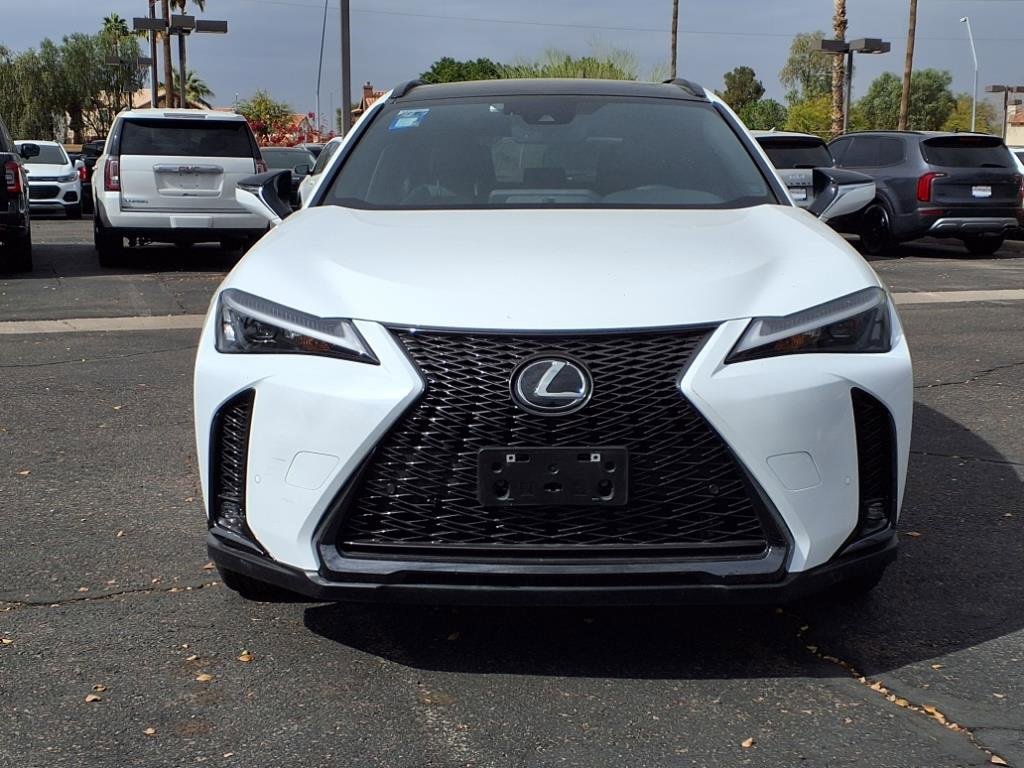 Used 2024 Lexus UX 250h F Sport image 2