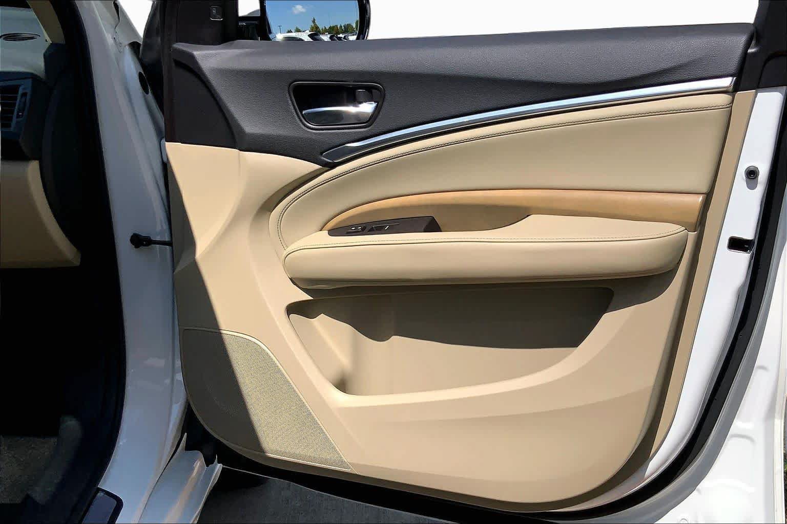 Used 2019 Acura MDX FWD w/ Advance Package image 23