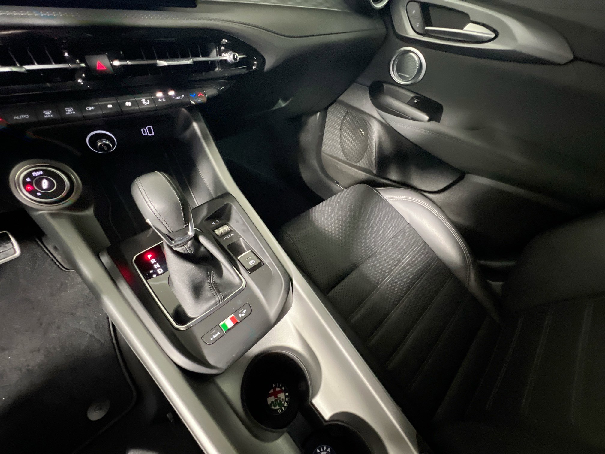 Used 2024 Alfa Romeo Tonale Veloce image 26