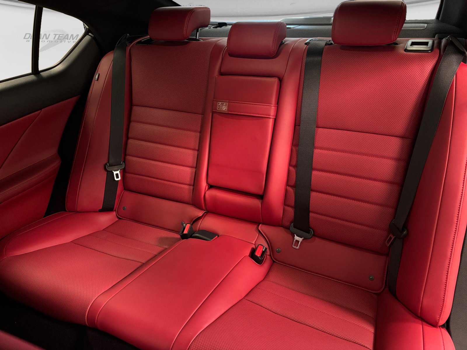 Used 2024 Lexus IS 500 RWD image 36