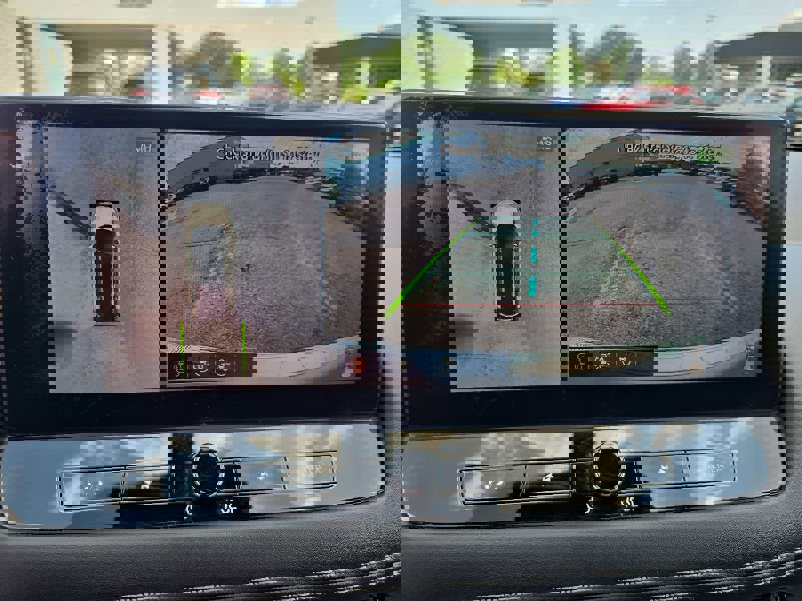 Used 2024 Nissan Rogue Platinum image 25