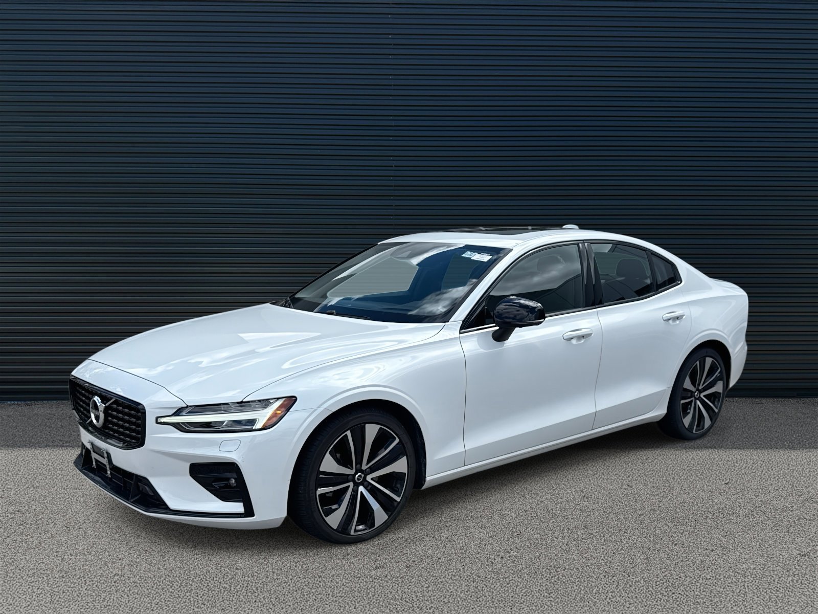 Certified 2022 Volvo S60 B5 Momentum w/ Advanced Package