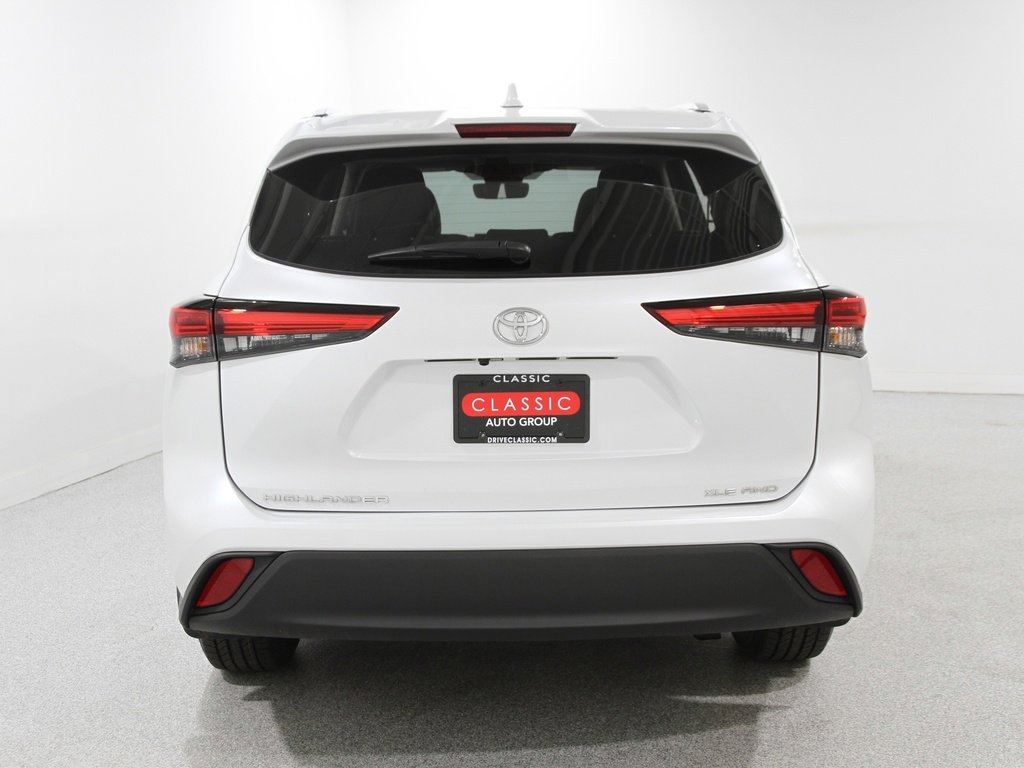 Used 2022 Toyota Highlander XLE image 20