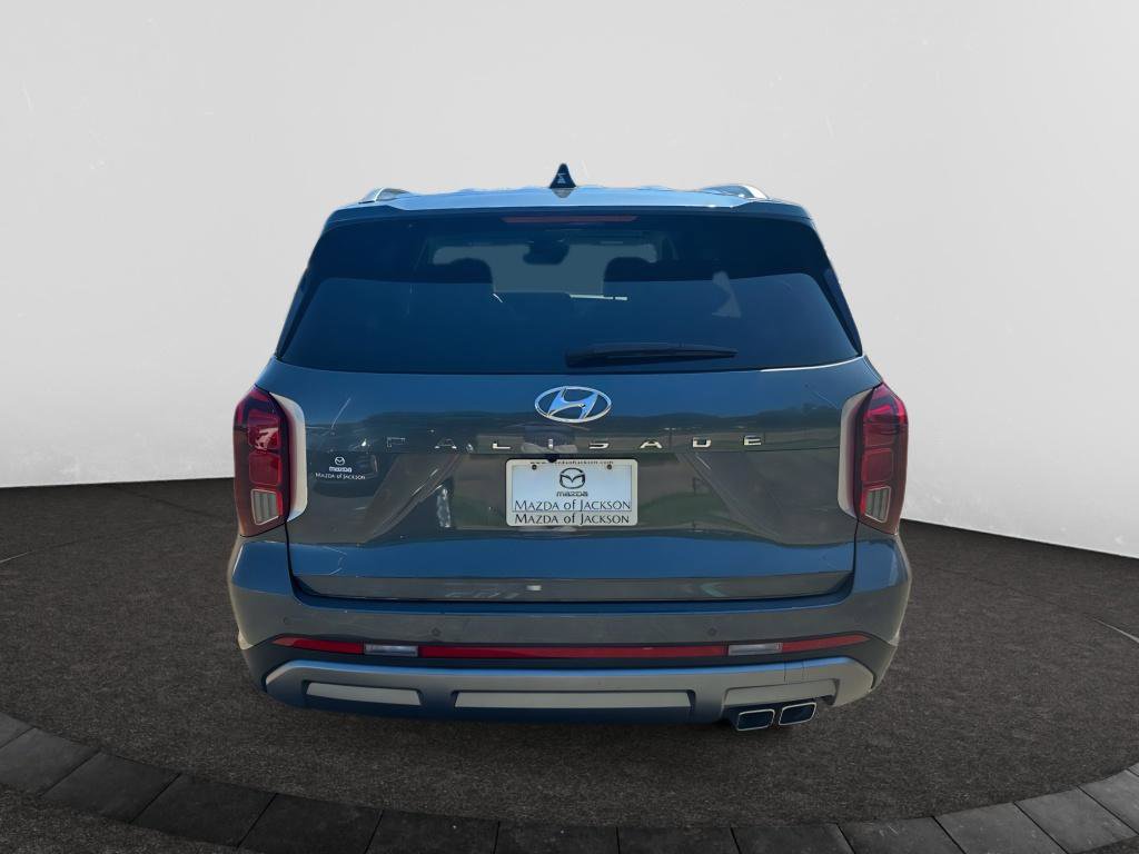 Used 2025 Hyundai Palisade SEL FWD image 4