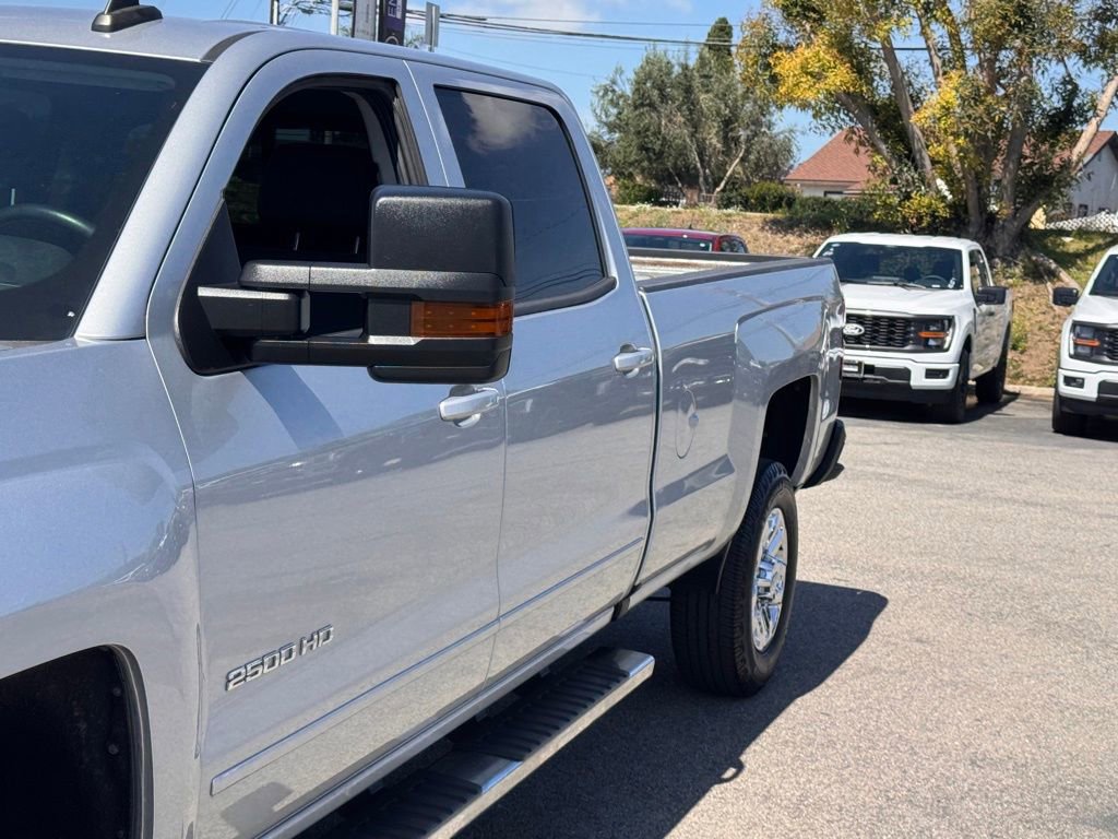 Used 2019 Chevrolet Silverado 2500 LT w/ LT Convenience Package RWD image 9