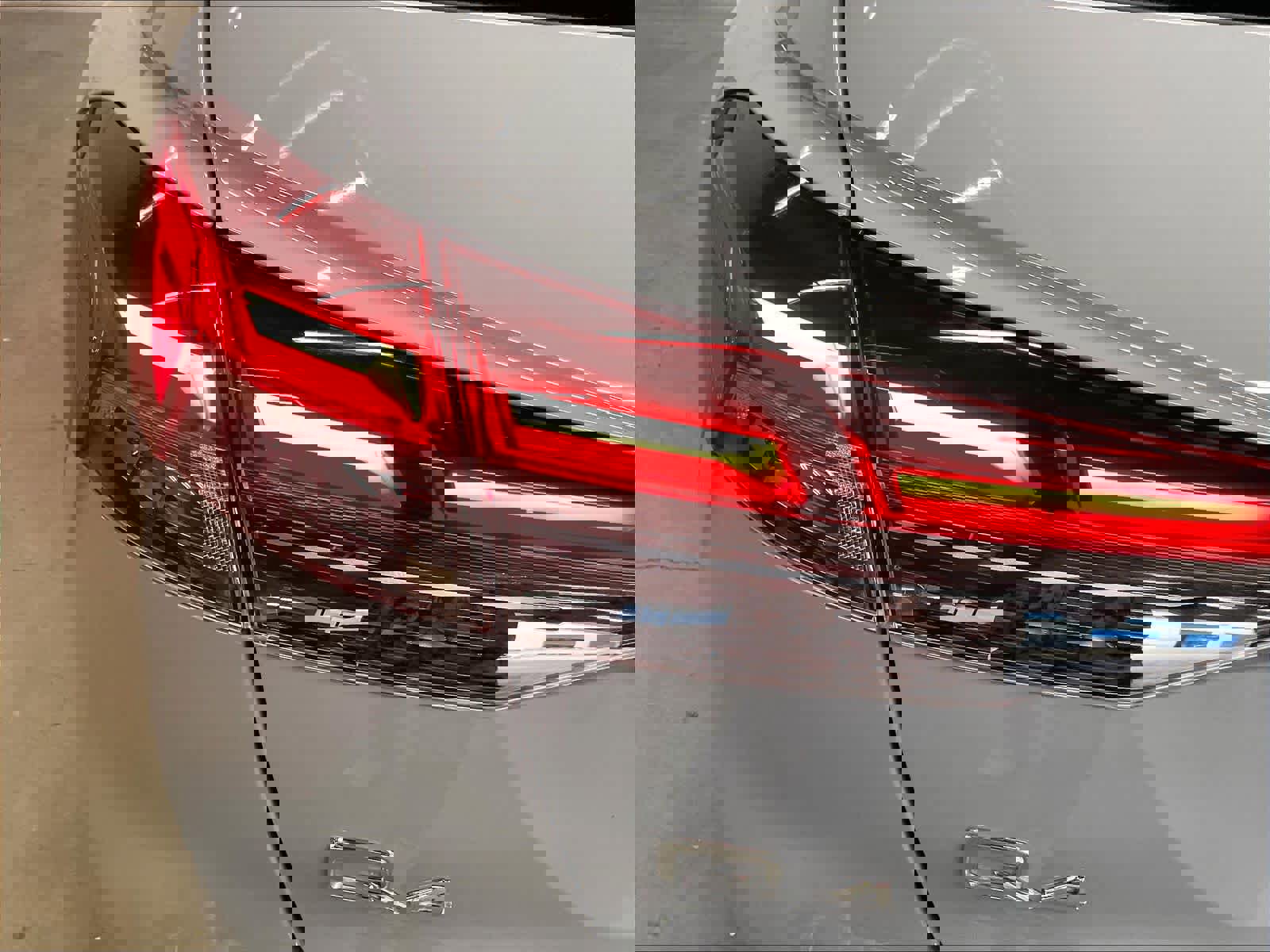 Used 2023 Audi Q4 e-tron Premium Plus w/ Premium Plus image 30