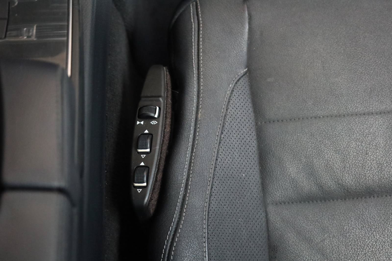 Used 2014 Mercedes-Benz E 350 Cabriolet w/ Premium 1 Package image 28