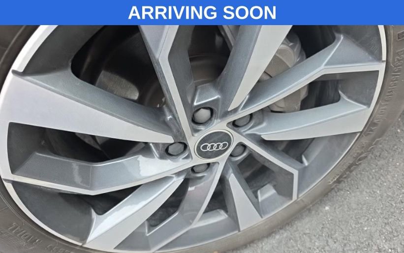 Used 2023 Audi Q5 2.0T Premium Plus w/ Premium Plus Package image 2