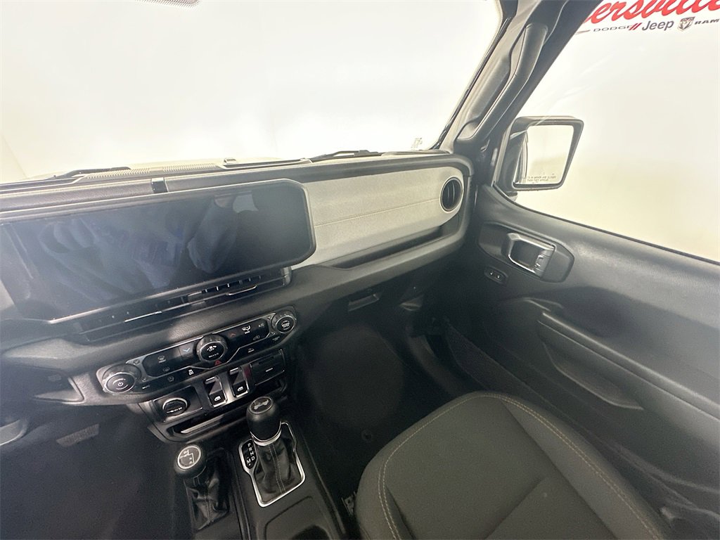 Used 2024 Jeep Wrangler Sport S image 11