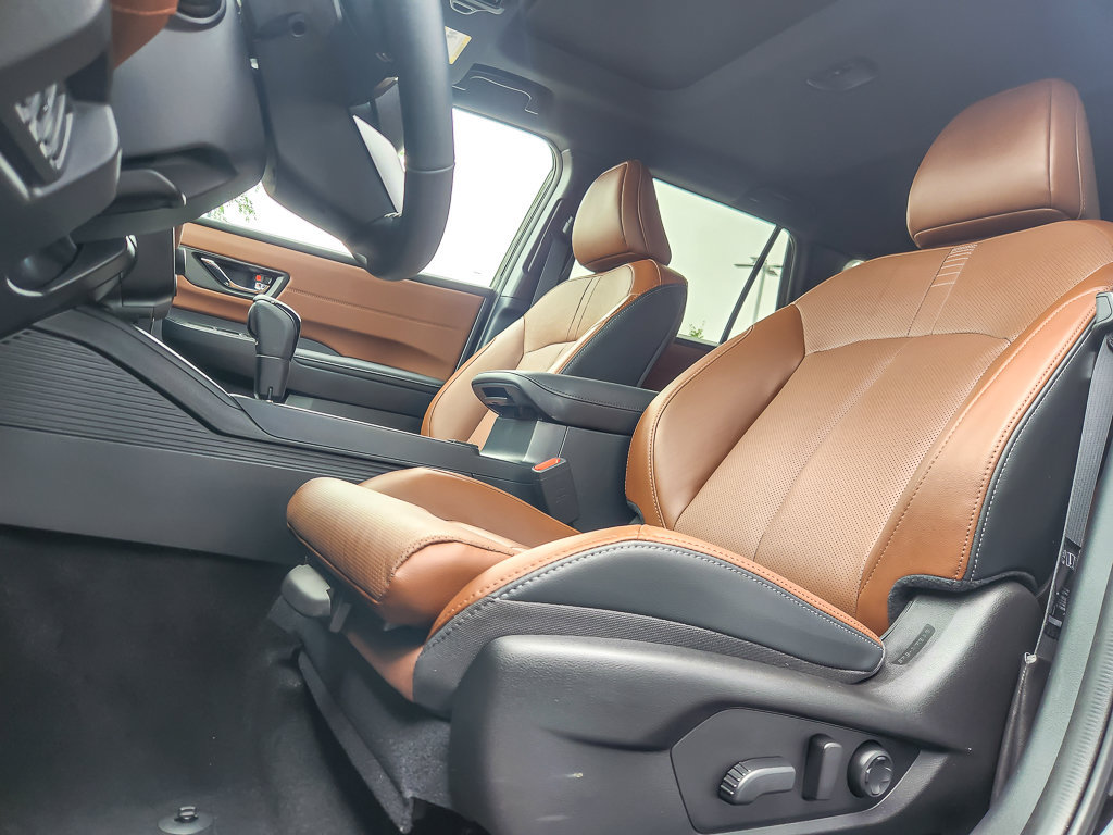 Certified 2026 Subaru Outback Touring XT AWD/4WD image 7