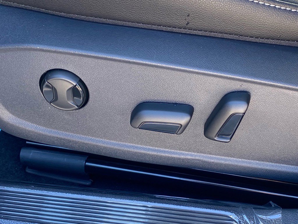 New 2026 Volkswagen Jetta SE image 3