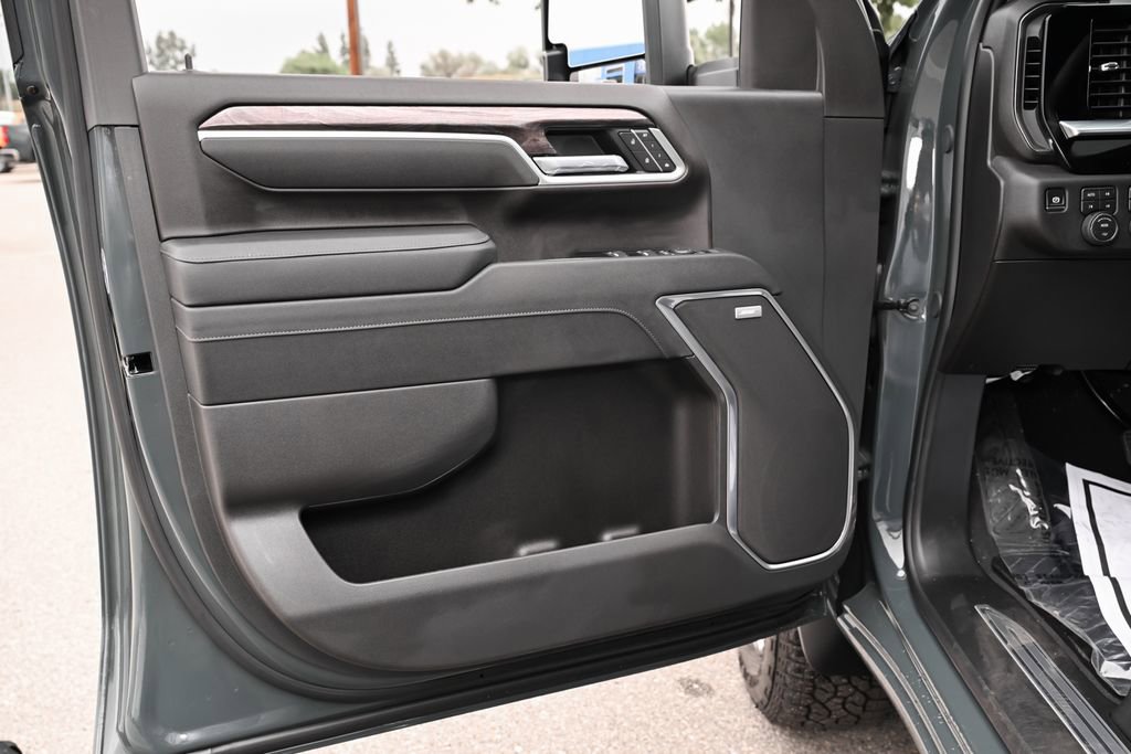New 2026 Chevrolet Silverado 2500 LTZ w/ LTZ Convenience Package AWD/4WD image 21