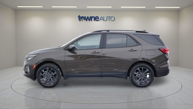 Used 2023 Chevrolet Equinox RS image 2