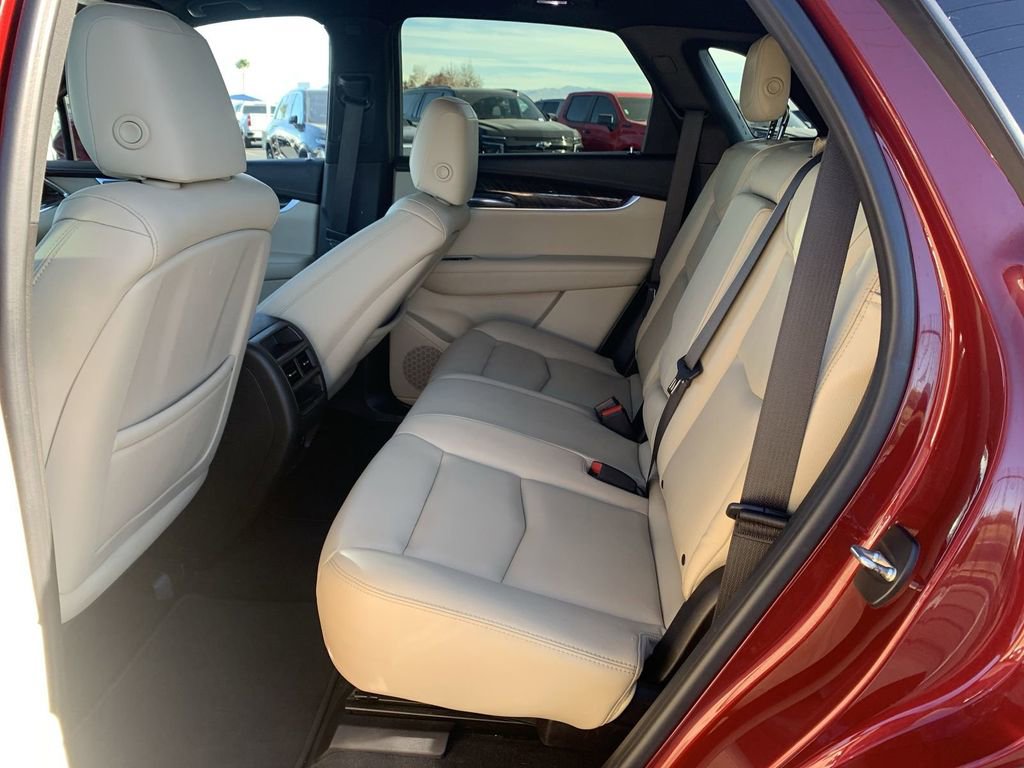 Certified 2017 Cadillac XT5 FWD image 23