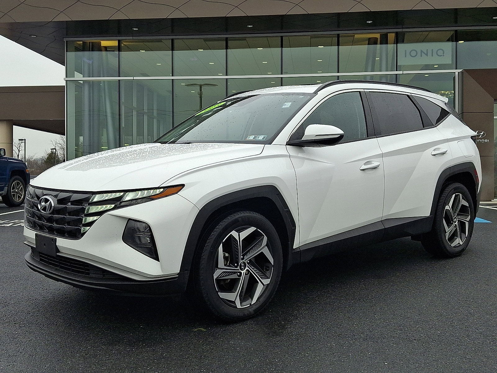 Used 2023 Hyundai Tucson SEL w/ Convenience Package image 3