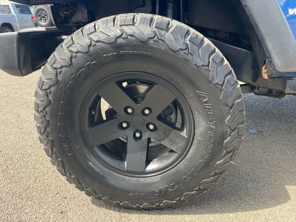 Used 2010 Jeep Wrangler Unlimited Sport image 16