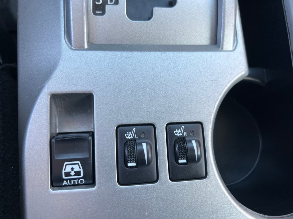 Used 2013 Toyota 4Runner Limited image 20