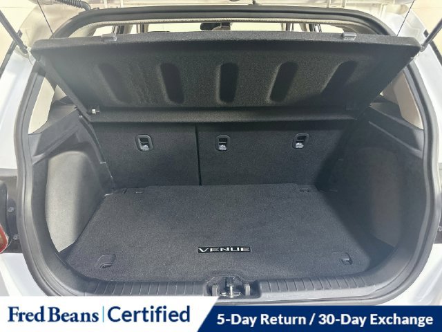 Used 2023 Hyundai Venue SEL FWD image 10