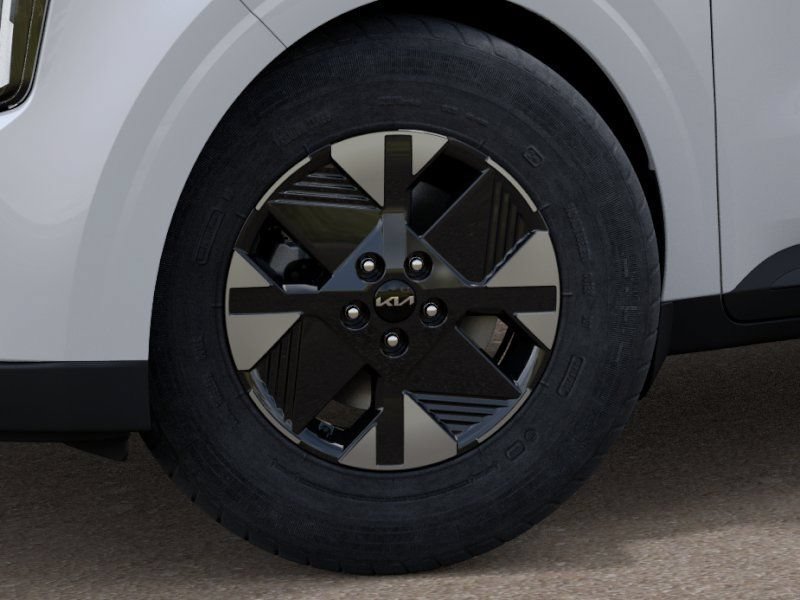 New 2027 Kia Carnival LXS FWD image 9