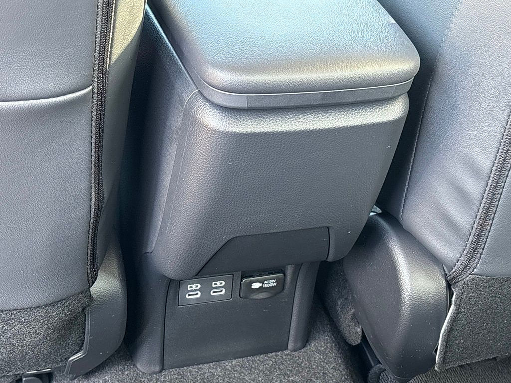 New 2026 Toyota Prius Plug-In Hybrid FWD image 14