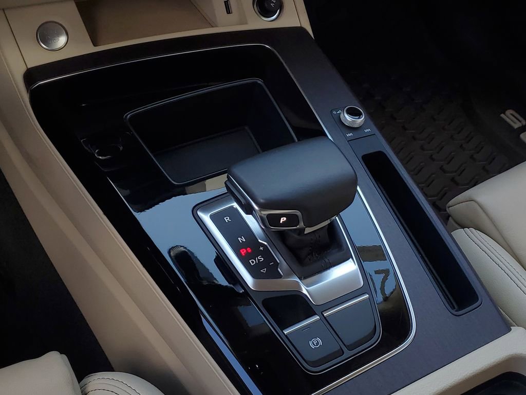 Certified 2024 Audi Q5 2.0T Premium w/ Convenience Package image 15