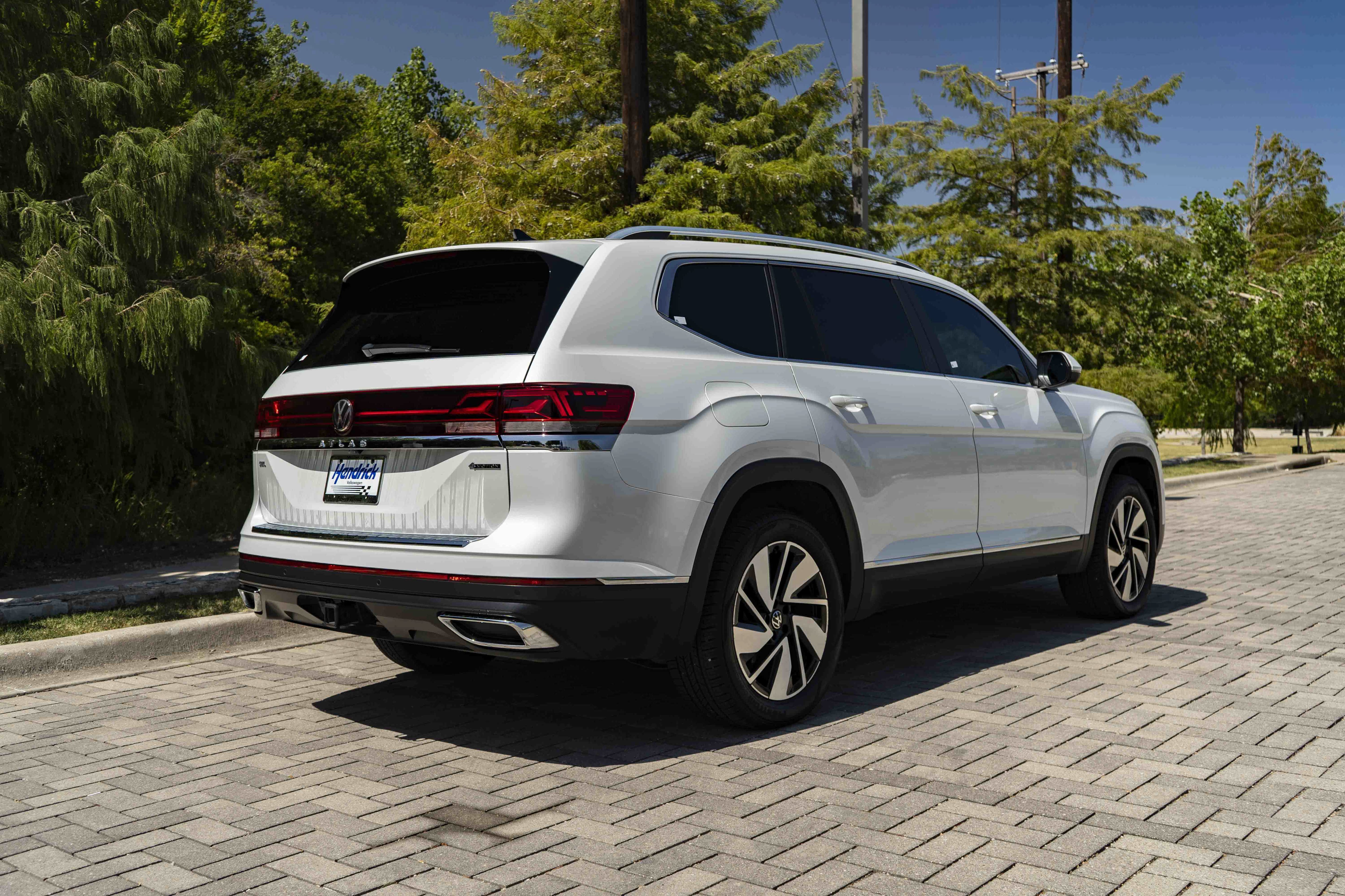 Certified 2024 Volkswagen Atlas SEL AWD/4WD image 8