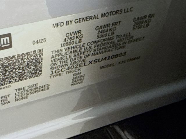 New 2025 Chevrolet Silverado EV RST image 36