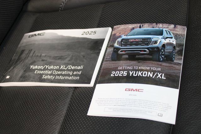Used 2025 GMC Yukon Denali w/ Advanced Technology Package image 45
