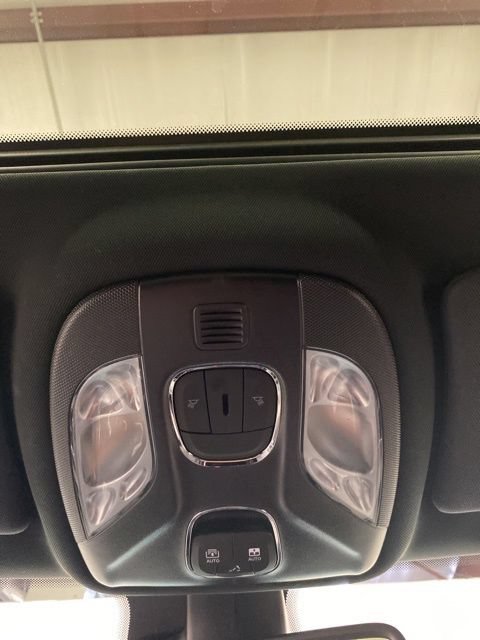 Used 2023 Jeep Compass Limited w/ Sun and Sound Group AWD/4WD image 15