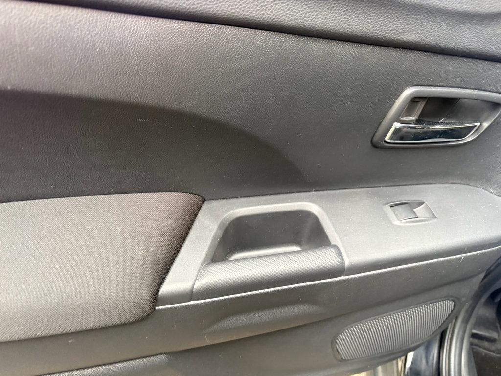 Used 2025 Mitsubishi Outlander Sport ES AWD/4WD image 18