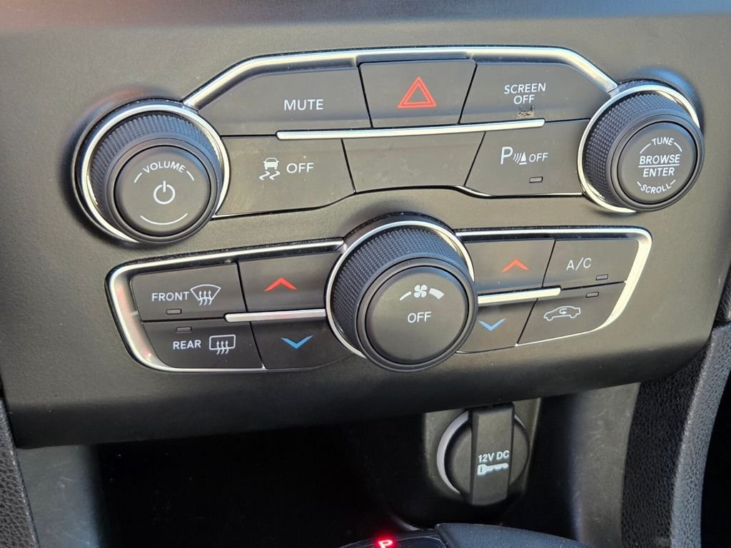 Used 2023 Dodge Charger SXT RWD image 31
